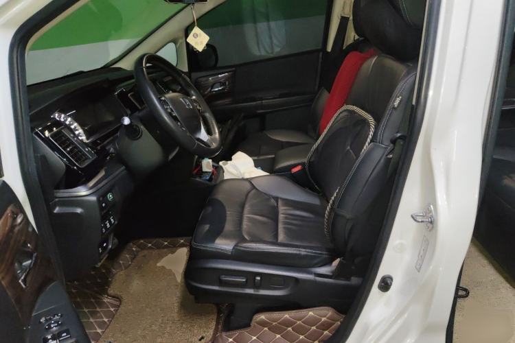 Used Honda Elysion 2016 2.4L Luxury Edition Left Front Seat