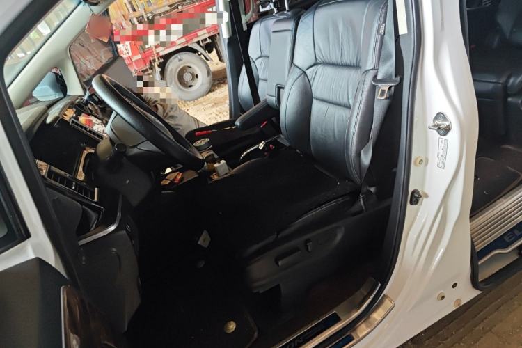 Used Honda Elysion 2016 2.4L Luxury Edition Left Front Seat