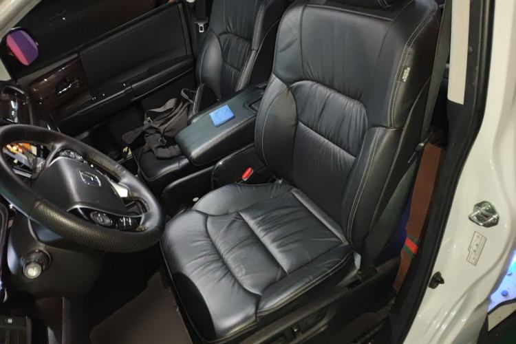 Used Honda Elysion 2016 2.4L Supreme Edition Left Front Seat