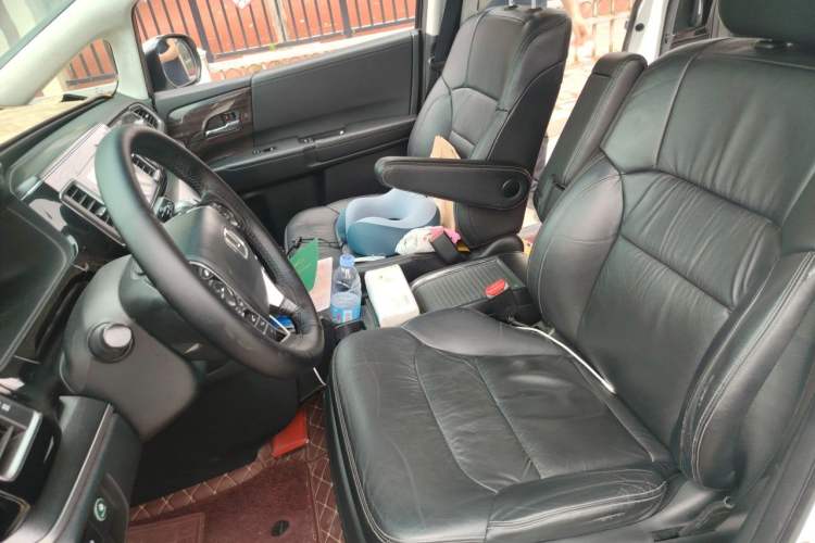 Used Honda Elysion 2016 2.4L Luxury Edition Left Front Seat