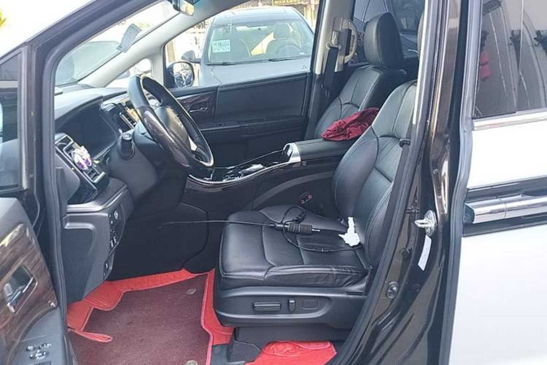 Used Honda Elysion 2016 2.4L Supreme Edition Left Front Seat