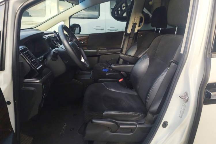 Used Honda Elysion 2016 2.4L Classic Edition Left Front Seat