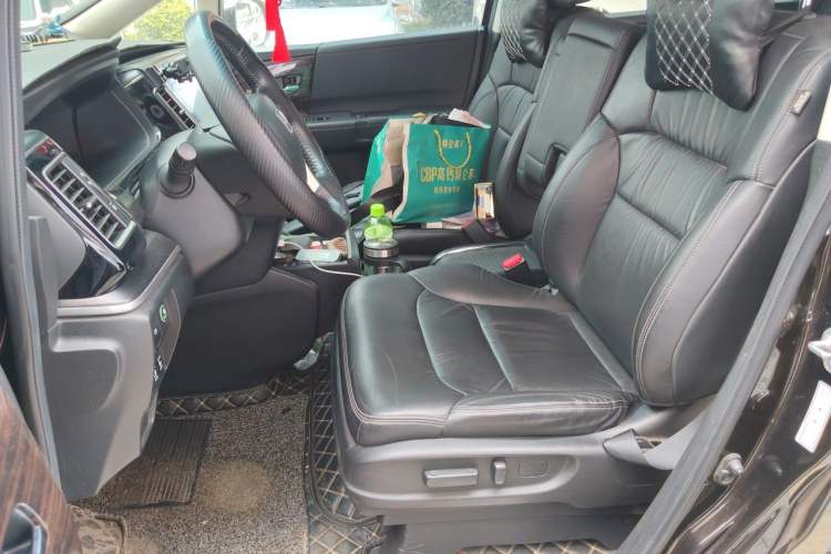 Used Honda Elysion 2016 2.4L Luxury Edition Left Front Seat