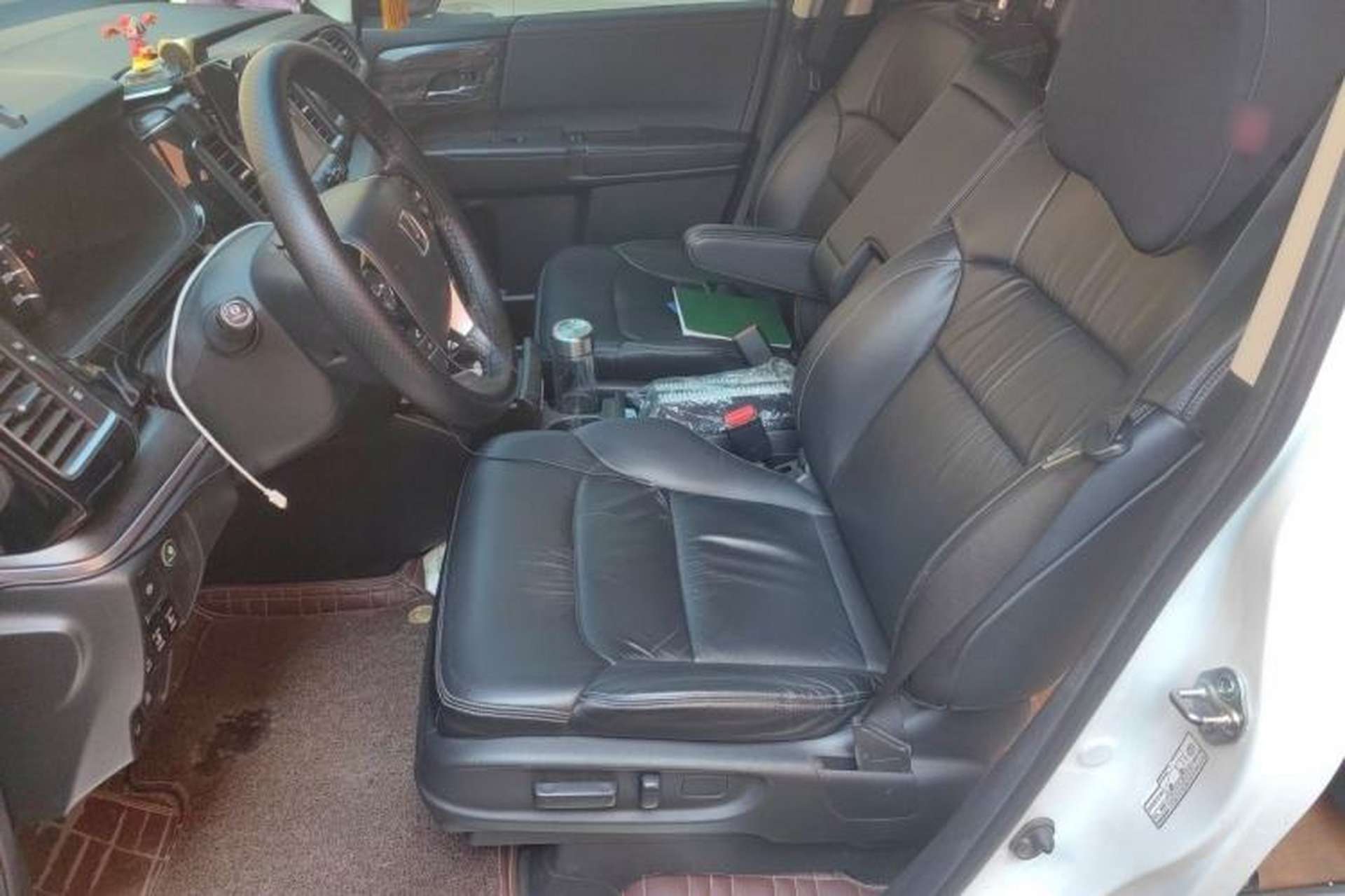 Used Honda Elysion 2016 2.4L Supreme Edition Left Front Seat