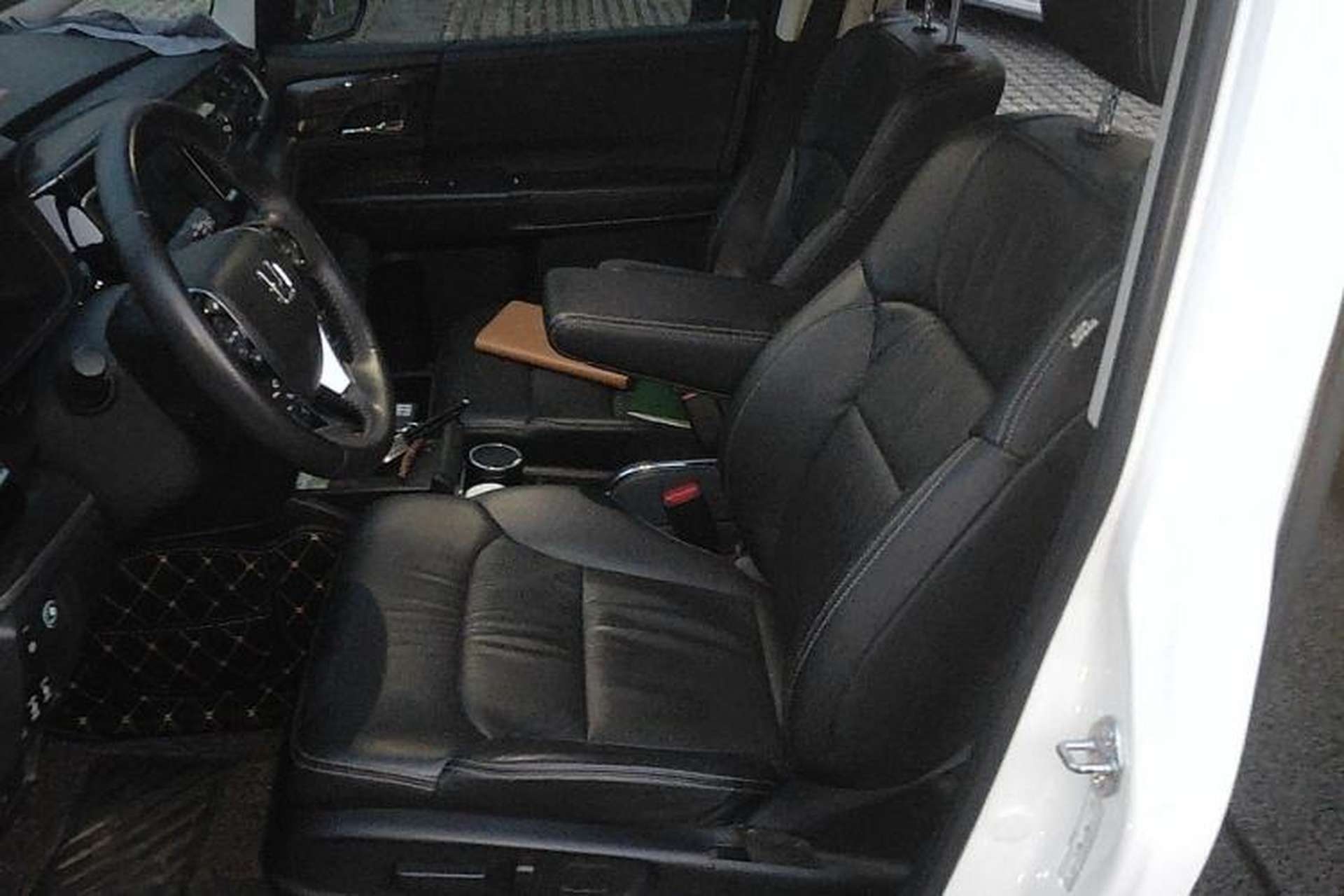 Used Honda Elysion 2016 2.4L Luxury Edition Left Front Seat