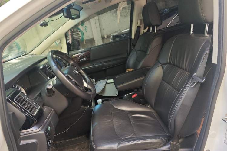 Used Honda Elysion 2016 2.4L Supreme Edition Left Front Seat