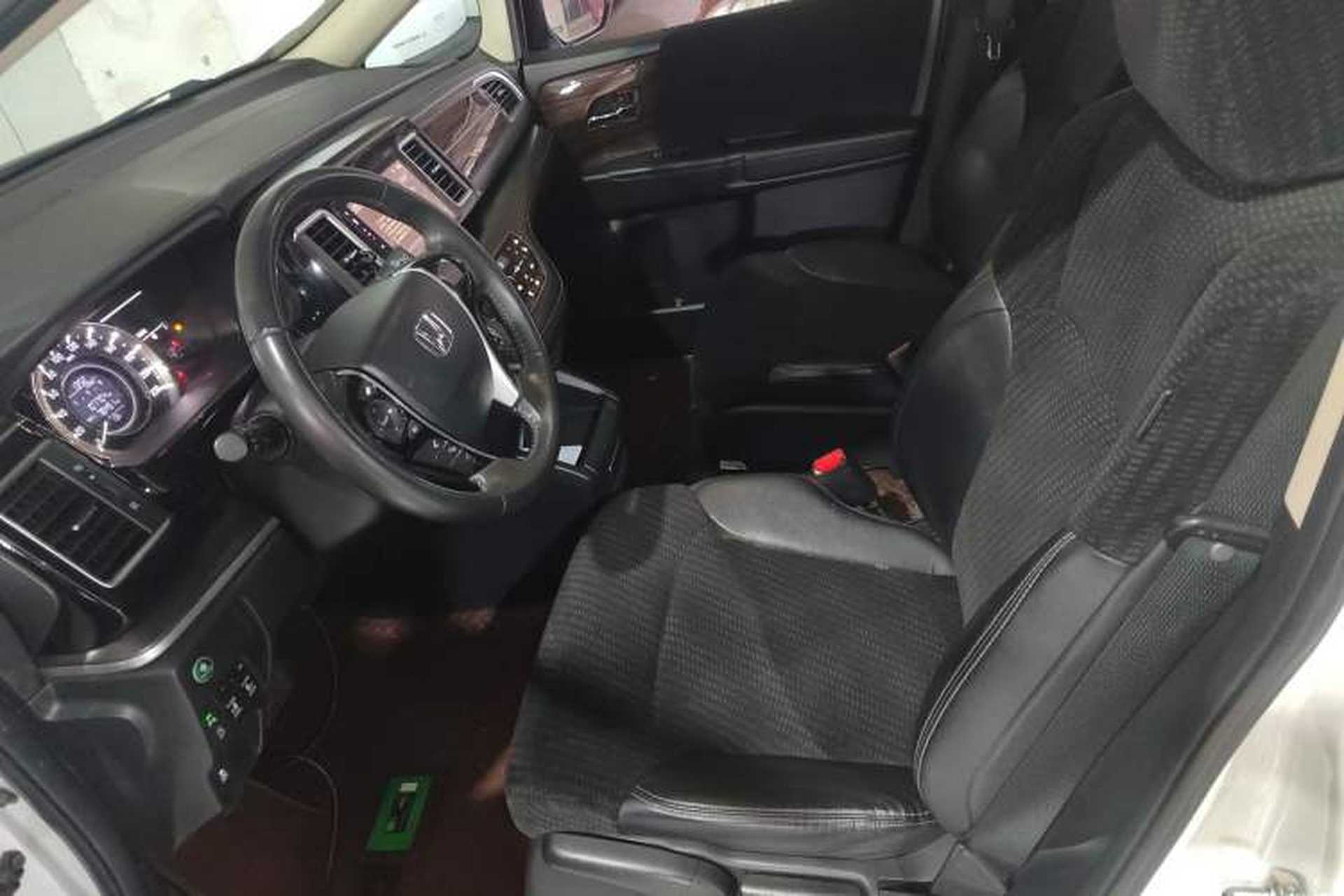Used Honda Elysion 2016 2.4L Classic Edition Left Front Seat