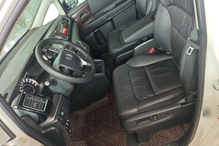 Used Honda Elysion 2016 2.4L Supreme Edition Left Front Seat