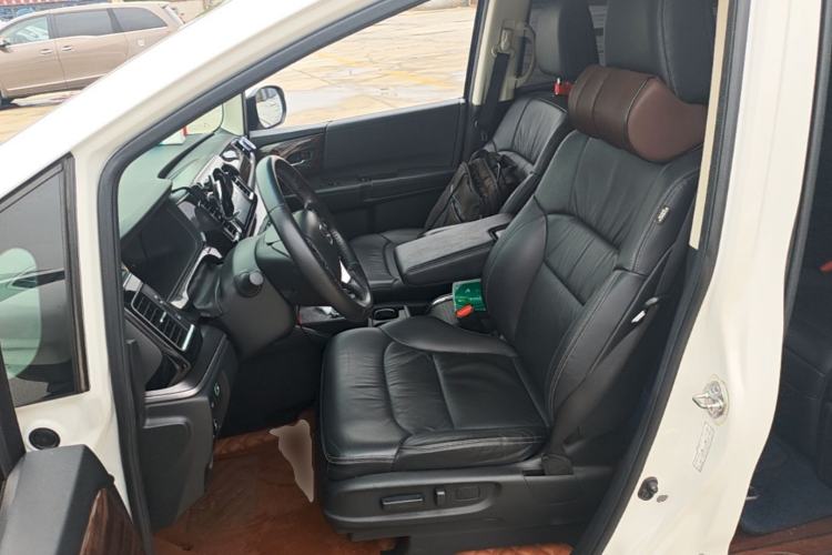 Used Honda Elysion 2016 2.4L Luxury Edition Left Front Seat