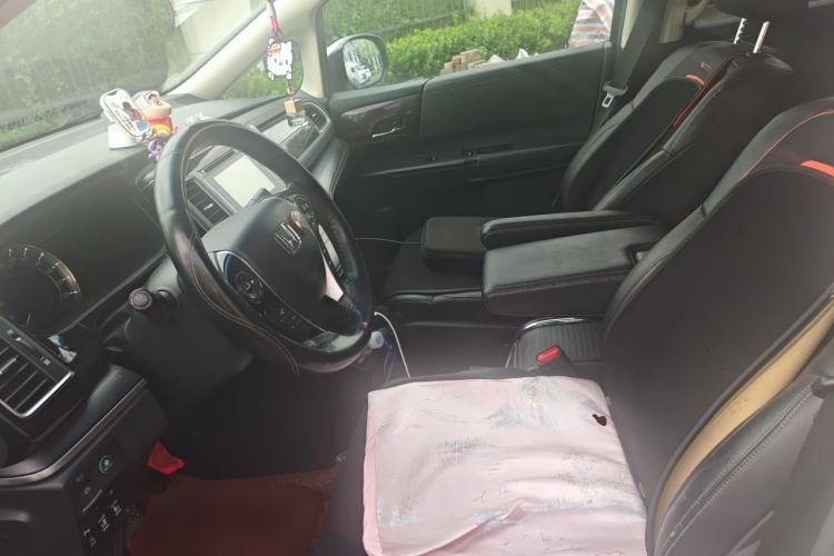 Used Honda Elysion 2016 2.4L Supreme Edition Left Front Seat
