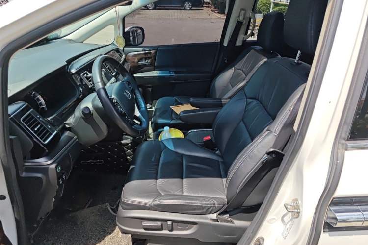 Used Honda Elysion 2016 2.4L Style Edition Left Front Seat