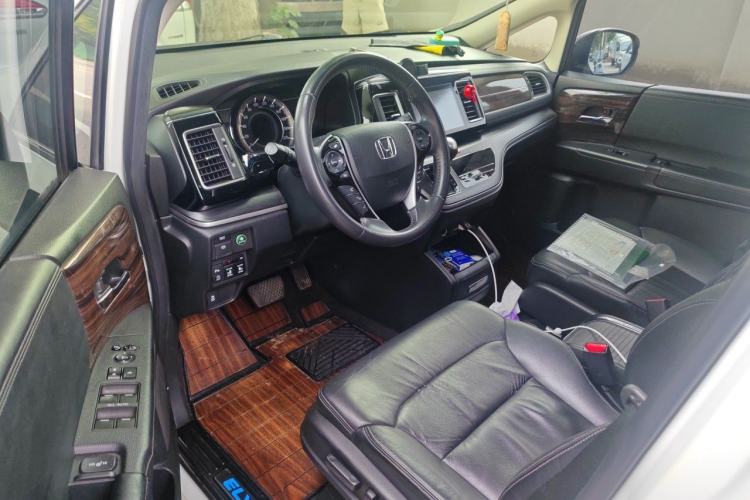 Used Honda Elysion 2016 2.4L Luxury Edition Left Front Seat