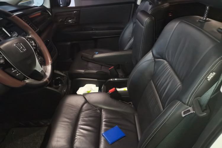 Used Honda Elysion 2016 2.4L Supreme Edition Left Front Seat