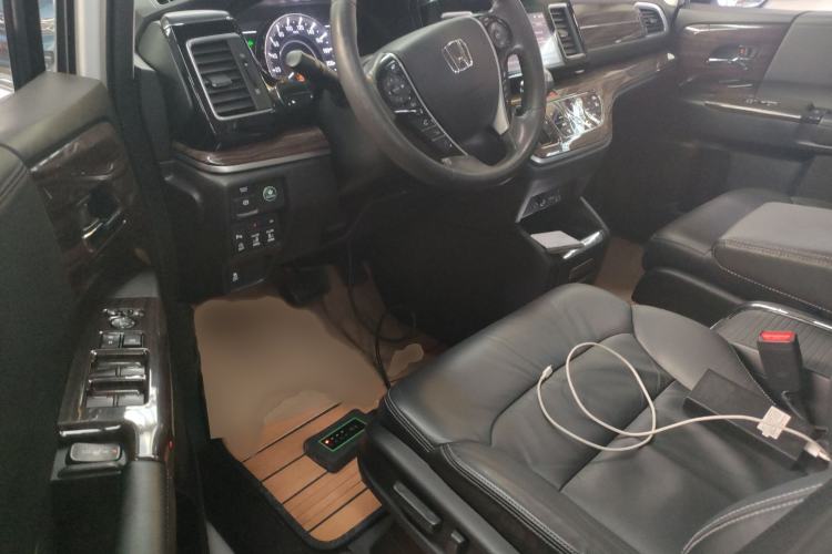 Used Honda Elysion 2016 2.4L Luxury Edition Left Front Seat