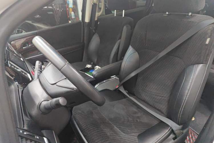 Used Honda Elysion 2016 2.4L Comfort Edition Left Front Seat