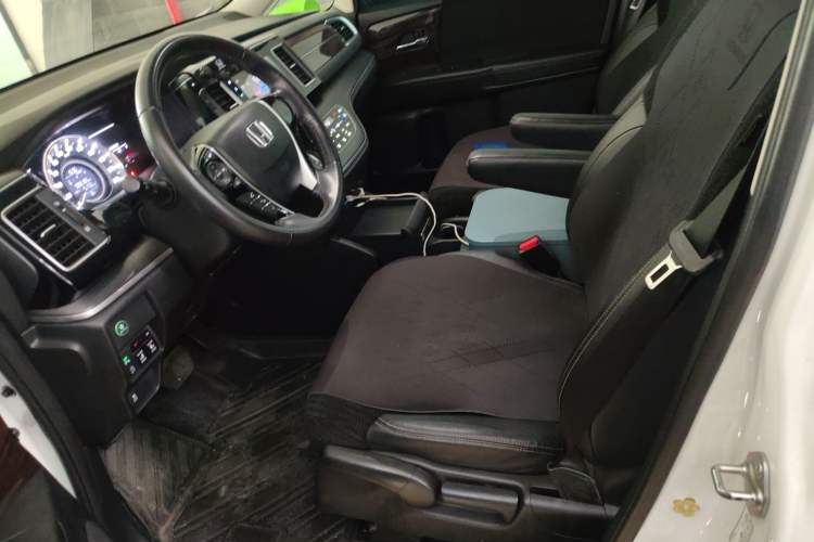 Used Honda Elysion 2016 2.4L Classic Edition Left Front Seat