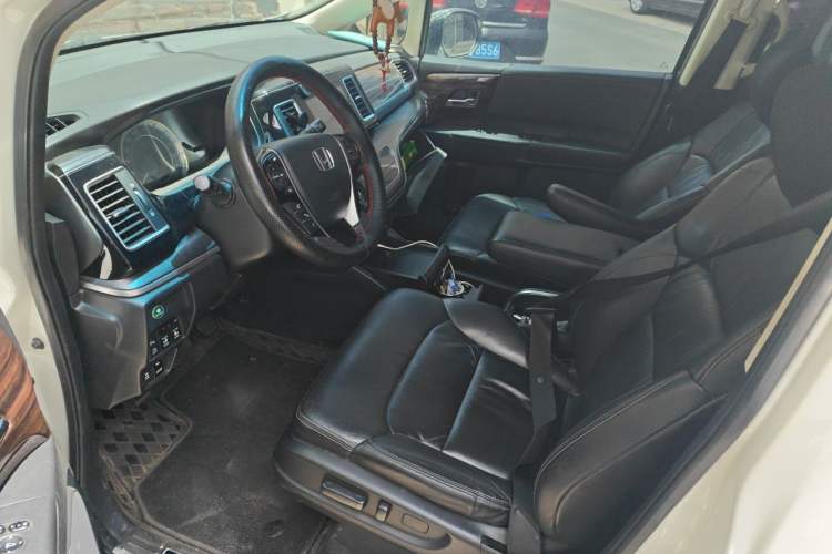 Used Honda Elysion 2016 2.4L Style Edition Left Front Seat