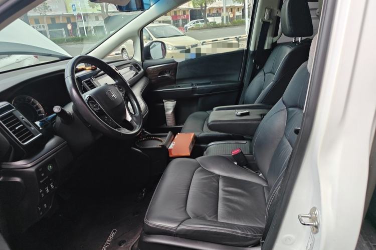 Used Honda Elysion 2016 2.4L Luxury Edition Left Front Seat