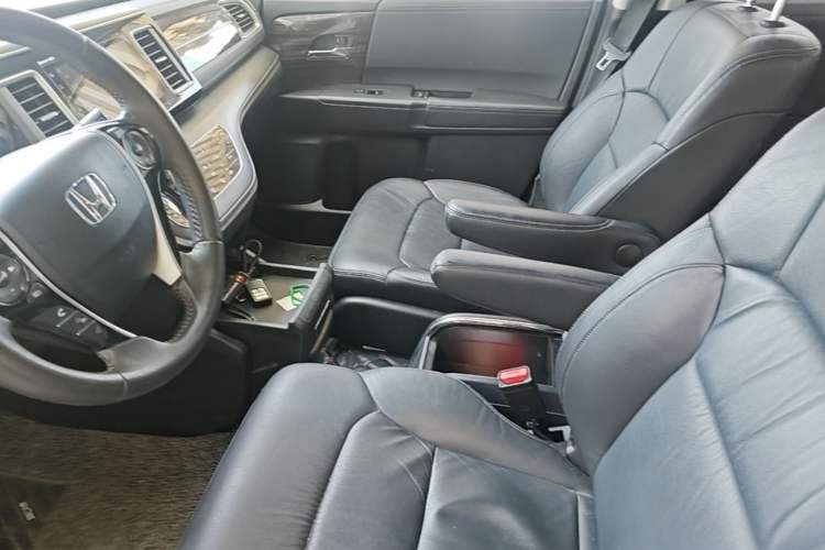 Used Honda Elysion 2016 2.4L Style Edition Left Front Seat