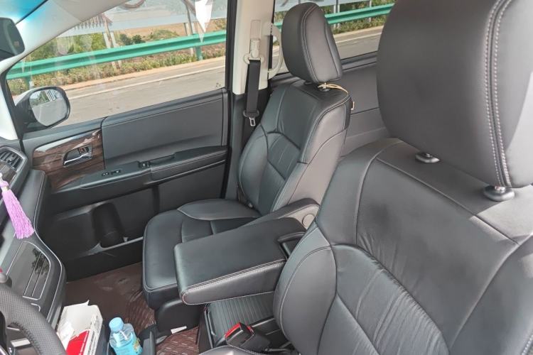 Used Honda Elysion 2016 2.4L Luxury Edition Left Front Seat