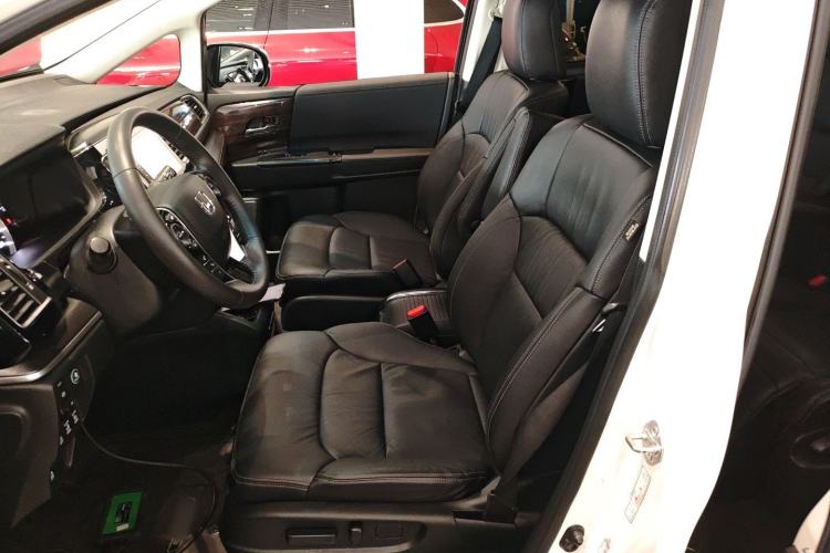 Used Honda Elysion 2016 2.4L Luxury Edition Left Front Seat