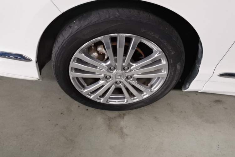 Used Honda Elysion 2016 2.4L Luxury Edition Left Front Wheel Hub