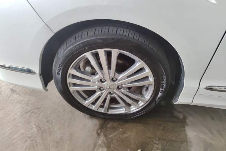 Used Honda Elysion 2016 2.4L Luxury Edition Left Front Wheel Hub