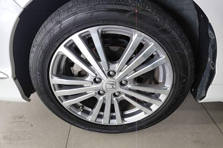 Used Honda Elysion 2016 2.4L Luxury Edition Left Front Wheel Hub