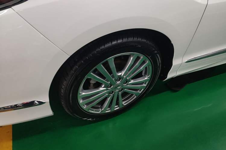 Used Honda Elysion 2016 2.4L Luxury Edition Left Front Wheel Hub