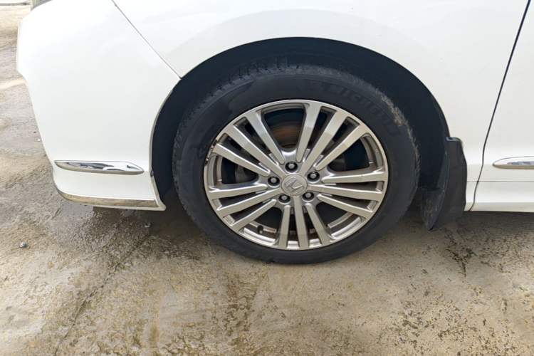 Used Honda Elysion 2016 2.4L Luxury Edition Left Front Wheel Hub
