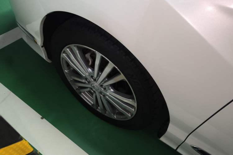 Used Honda Elysion 2016 2.4L Style Edition Left Front Wheel Hub