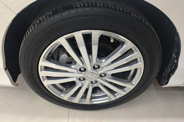 Used Honda Elysion 2016 2.4L Classic Edition Left Front Wheel Hub