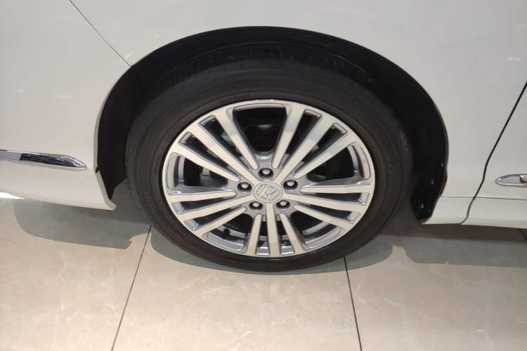 Used Honda Elysion 2016 2.4L Style Edition Left Front Wheel Hub