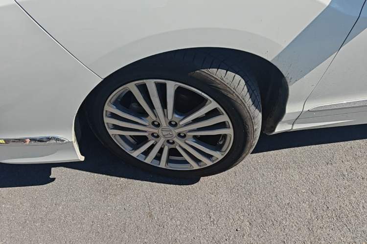Used Honda Elysion 2016 2.4L Style Edition Left Front Wheel Hub