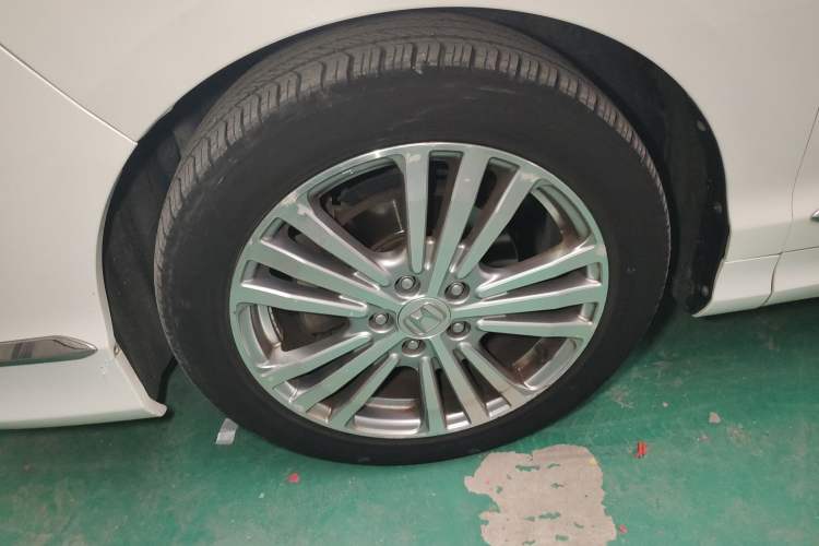 Used Honda Elysion 2016 2.4L Classic Edition Left Front Wheel Hub