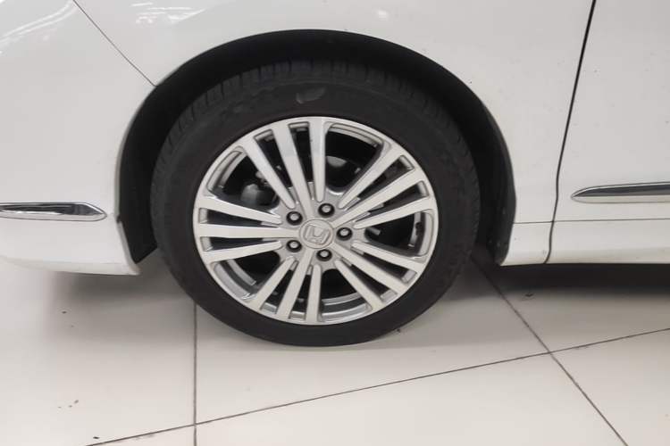 Used Honda Elysion 2016 2.4L Luxury Edition Left Front Wheel Hub