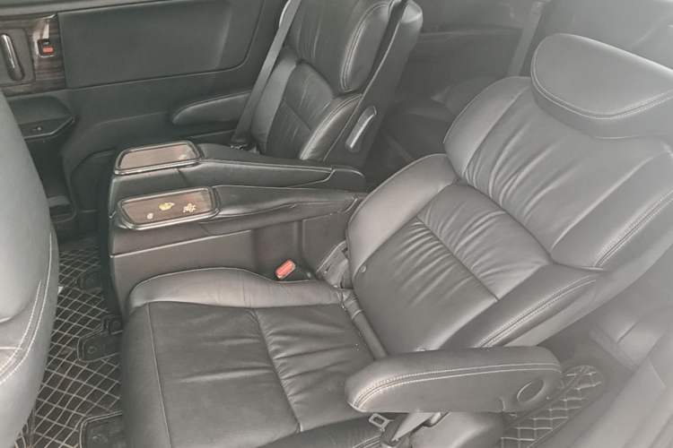 Used Honda Elysion 2016 2.4L Supreme Edition Left Rear Seat