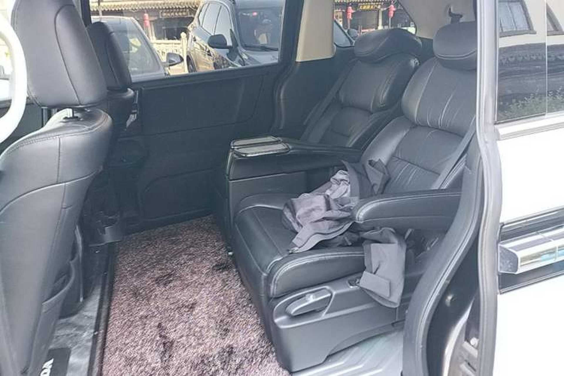 Used Honda Elysion 2016 2.4L Supreme Edition Left Rear Seat