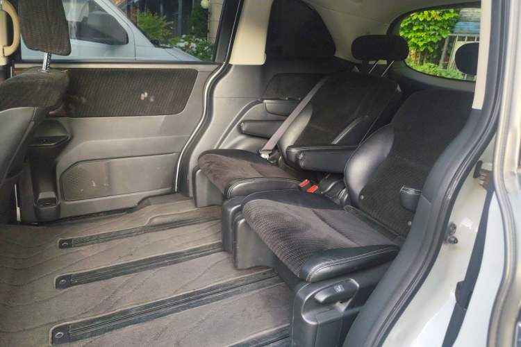 Used Honda Elysion 2016 2.4L Classic Edition Left Rear Seat