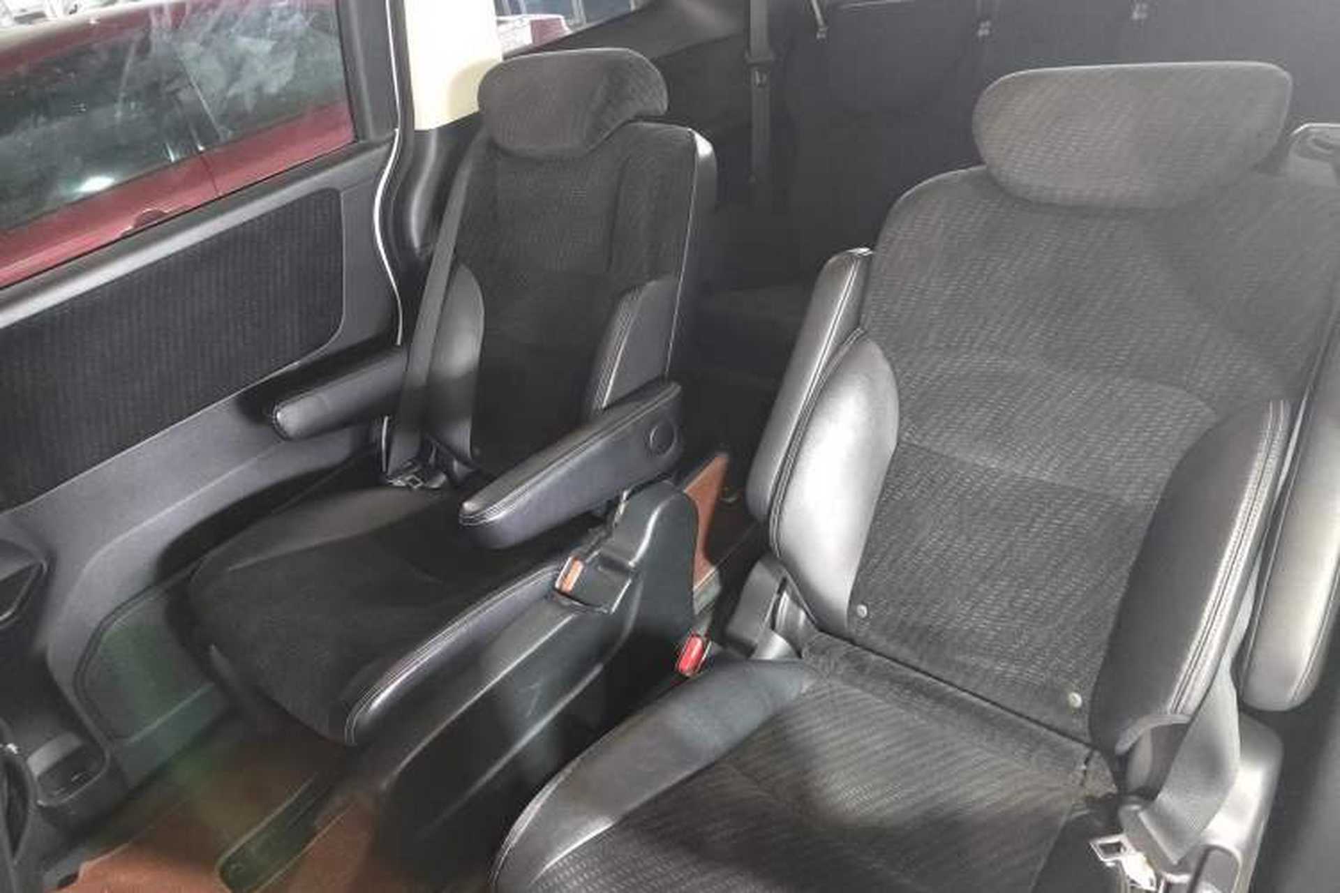 Used Honda Elysion 2016 2.4L Classic Edition Left Rear Seat