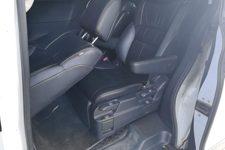 Used Honda Elysion 2016 2.4L Style Edition Left Rear Seat