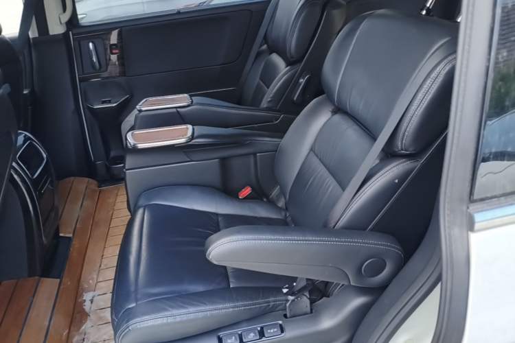 Used Honda Elysion 2016 2.4L Luxury Edition Left Rear Seat