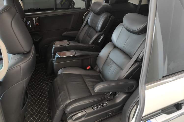 Used Honda Elysion 2016 2.4L Luxury Edition Left Rear Seat