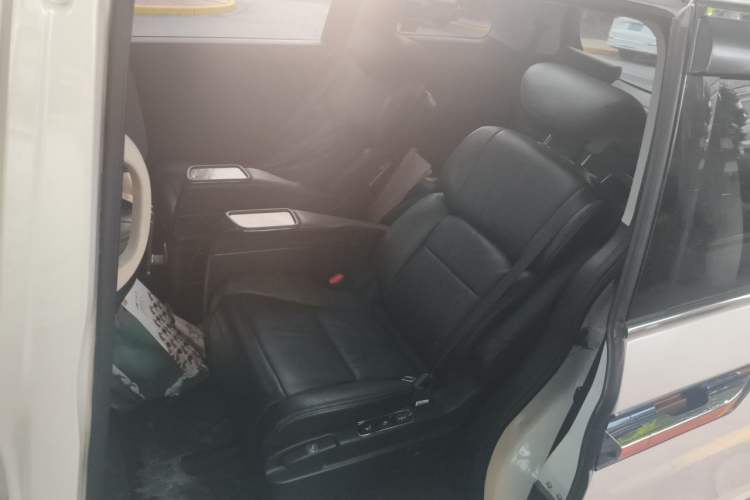 Used Honda Elysion 2016 2.4L Supreme Edition Left Rear Seat