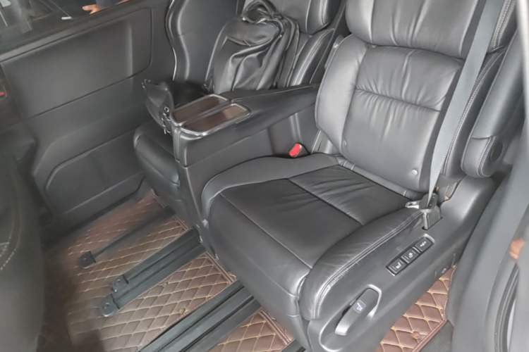 Used Honda Elysion 2016 2.4L Luxury Edition Left Rear Seat