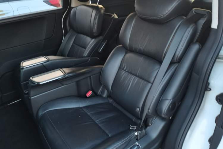Used Honda Elysion 2016 2.4L Luxury Edition Left Rear Seat