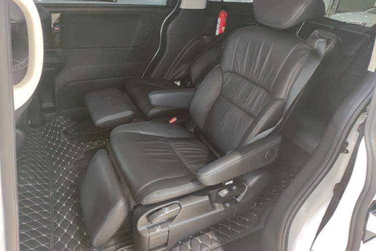 Used Honda Elysion 2016 2.4L Style Edition Left Rear Seat
