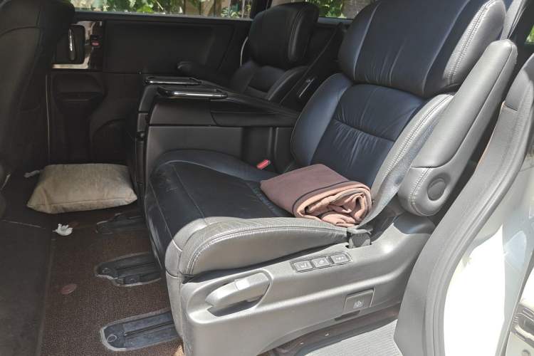 Used Honda Elysion 2016 2.4L Luxury Edition Left Rear Seat