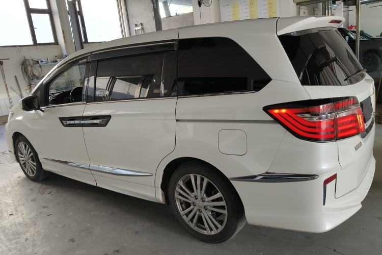 Used Honda Elysion 2016 2.4L Style Edition Left Side