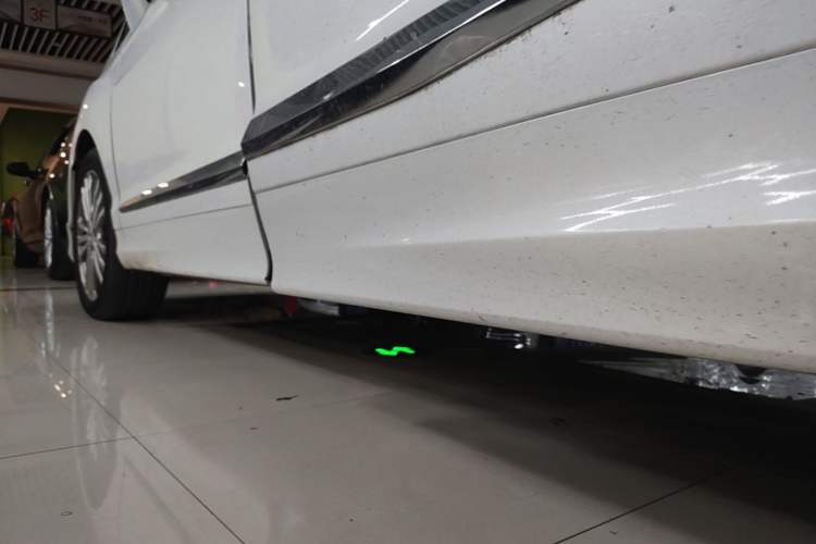 Used Honda Elysion 2016 2.4L Style Edition Left Side Sill